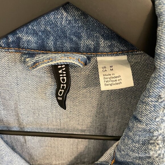 NWOT H&M Distressed Jean Jacket - Picture 2 of 8